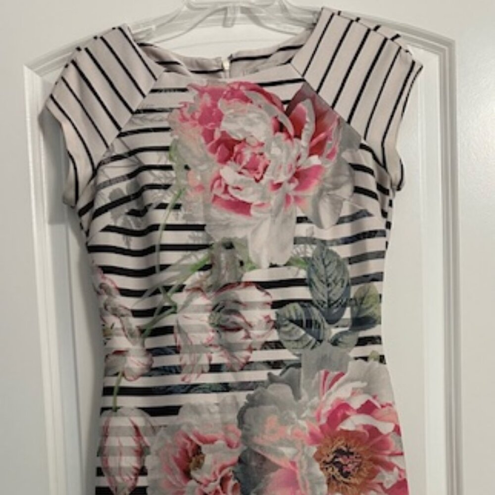 Beige by eci Women's Flower Dress Size 4